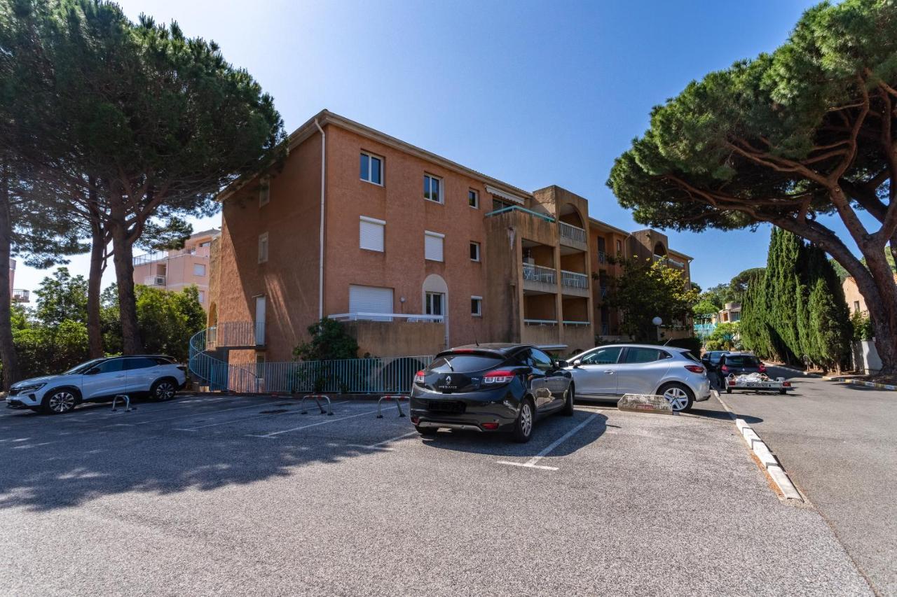 La Castillane - Appt Avec Piscine Partagee Cavalaire-sur-Mer Zewnętrze zdjęcie